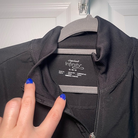 Black mercy hospital scrub set with jacket: Cherokee infinity - Picture 9 of 10